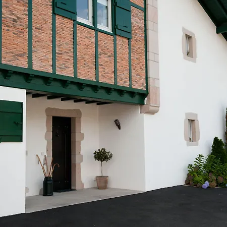 Maison D'hôte Iparra- Pays Basque Alojamento de Acomodação e Pequeno-almoço